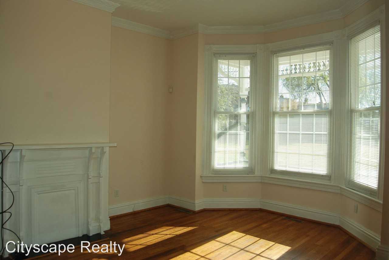 2012 Cedar St - Photo 3 of 19