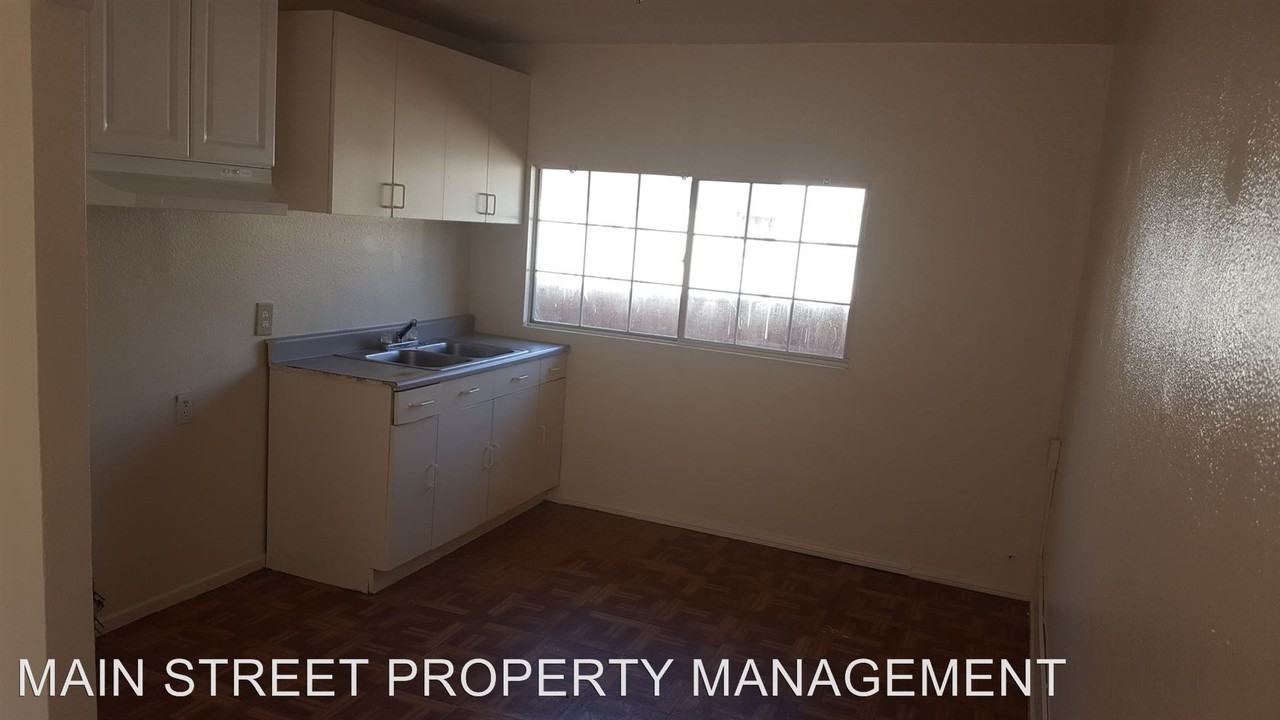 3382 Eucalyptus Ave - Photo 2 of 10