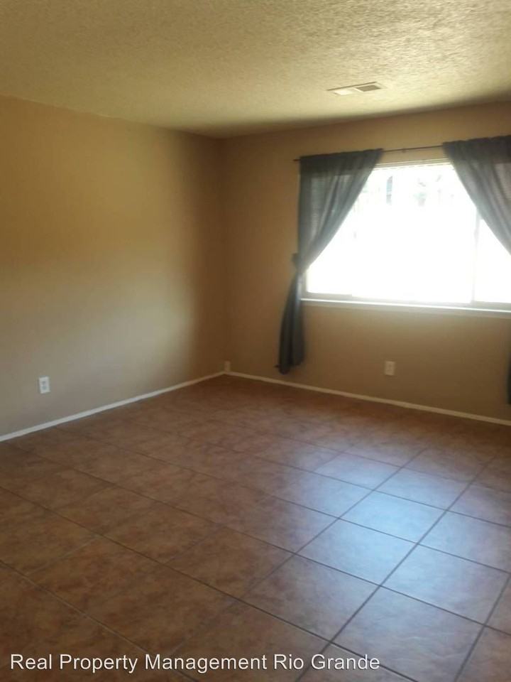 14215 Domingo Rd NE - Photo 2 of 7