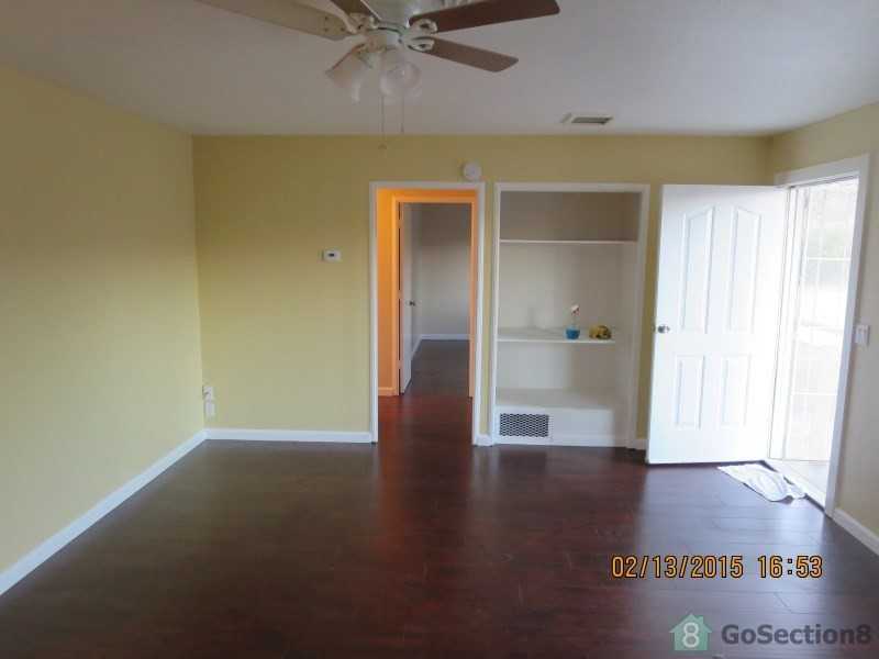 2768 Country Club Rd - Photo 3 of 5