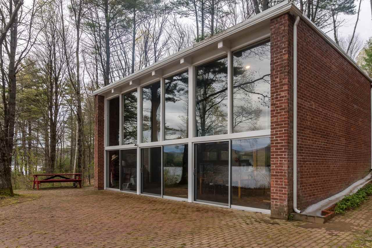 1284 Kathan Rd - Photo 3 of 13