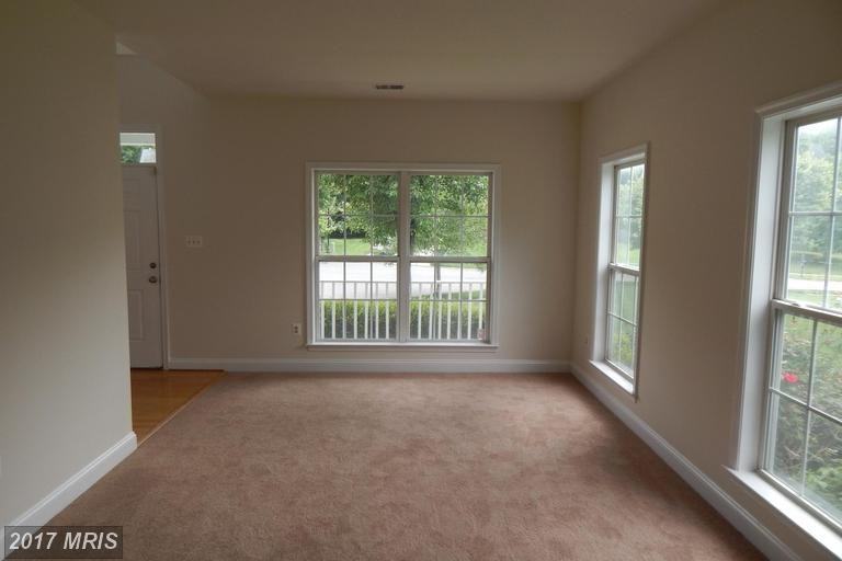 7858 Oxon Ct - Photo 3 of 28