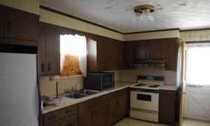321 3rd St - Photo 2 of 3