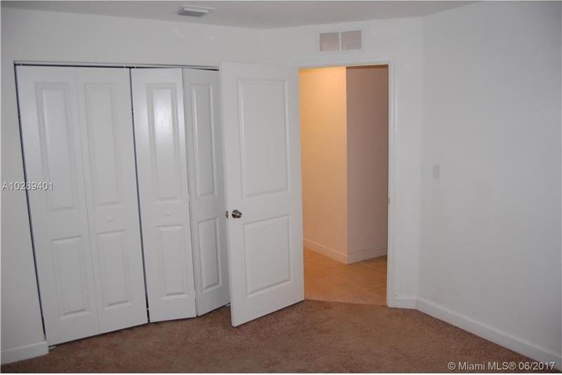 445 NE 194th Terrace - Photo 3 of 19