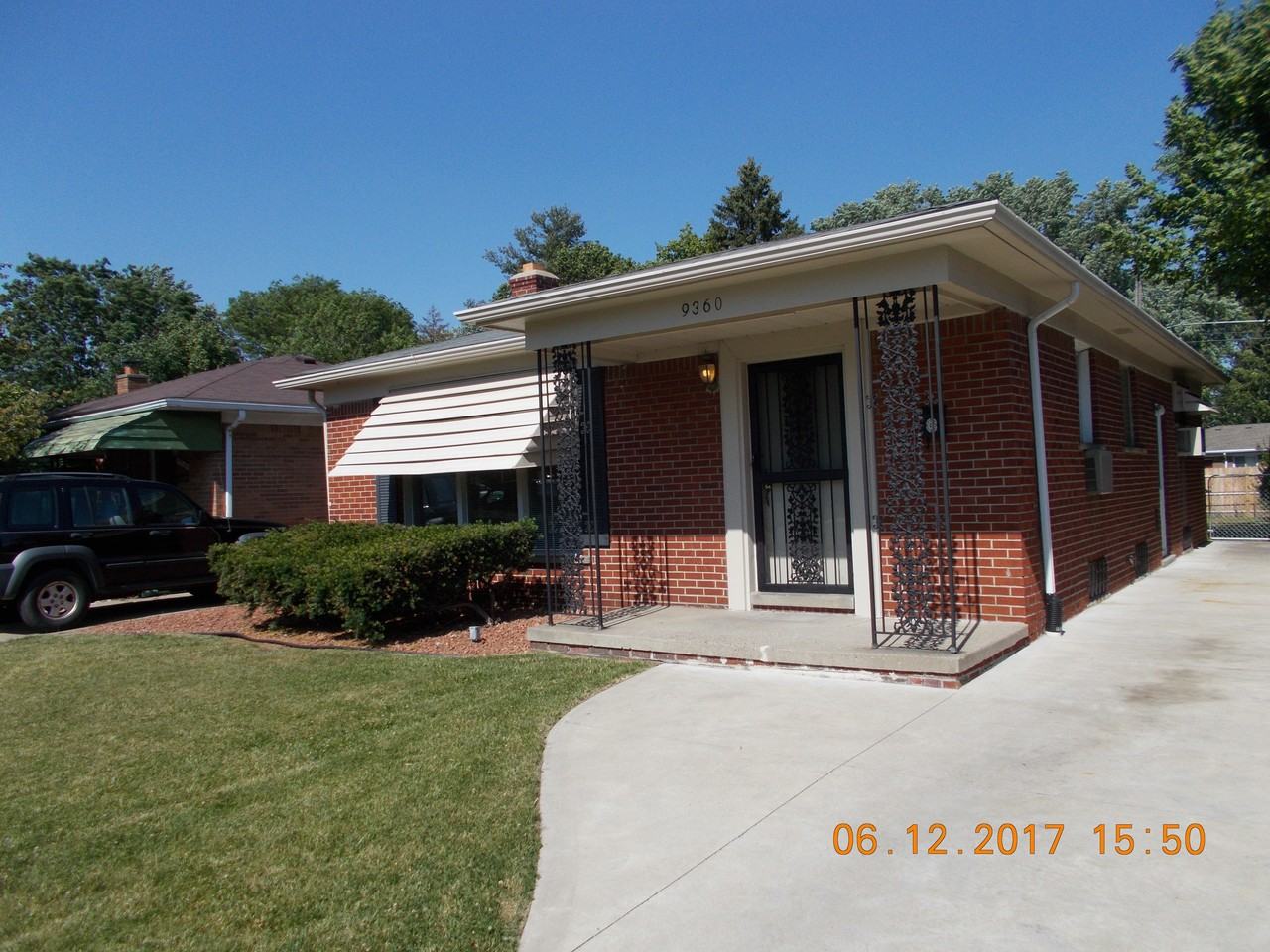 9360 Appleton - Photo 2 of 26