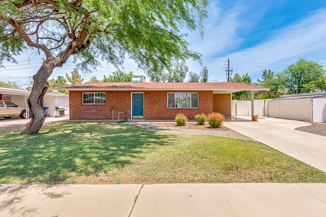 1506 W Fairmont Dr - Photo 2 of 37