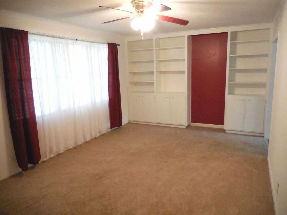 1106 Frame St - Photo 3 of 13