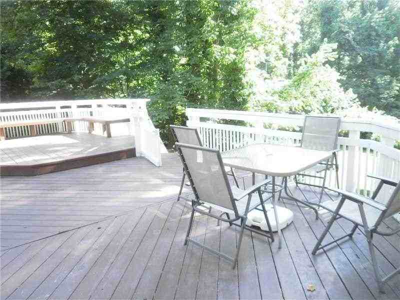 81 Brookside Rd - Photo 3 of 10