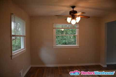 9133 Oakwood Rd - Photo 2 of 10