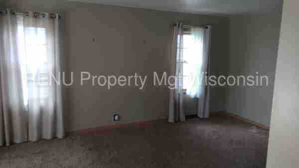 3723 N 77th St - Photo 2 of 17