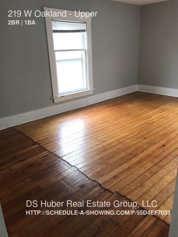 219 W Oakland Rd - Photo 2 of 5