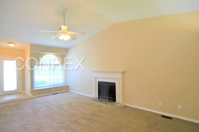 11053 Amburg Ct - Photo 3 of 7