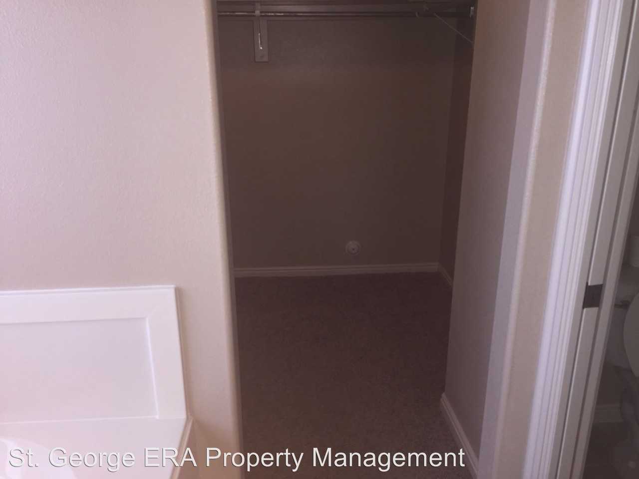 2152 W 1350 N - Photo 3 of 14