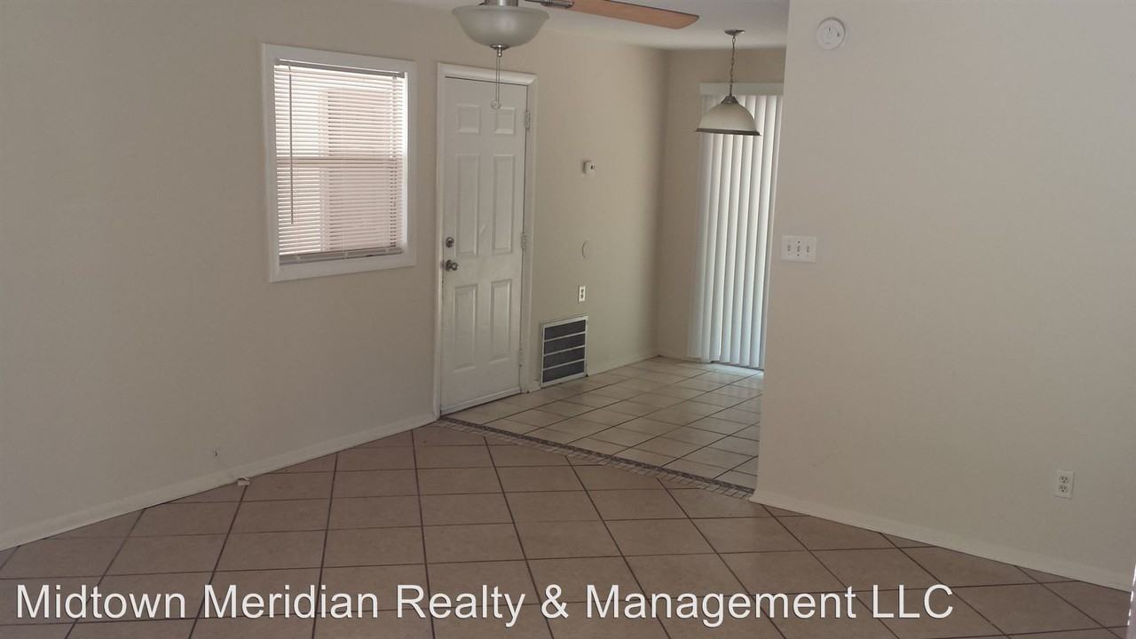 3519 Lakewood Dr - Photo 2 of 9