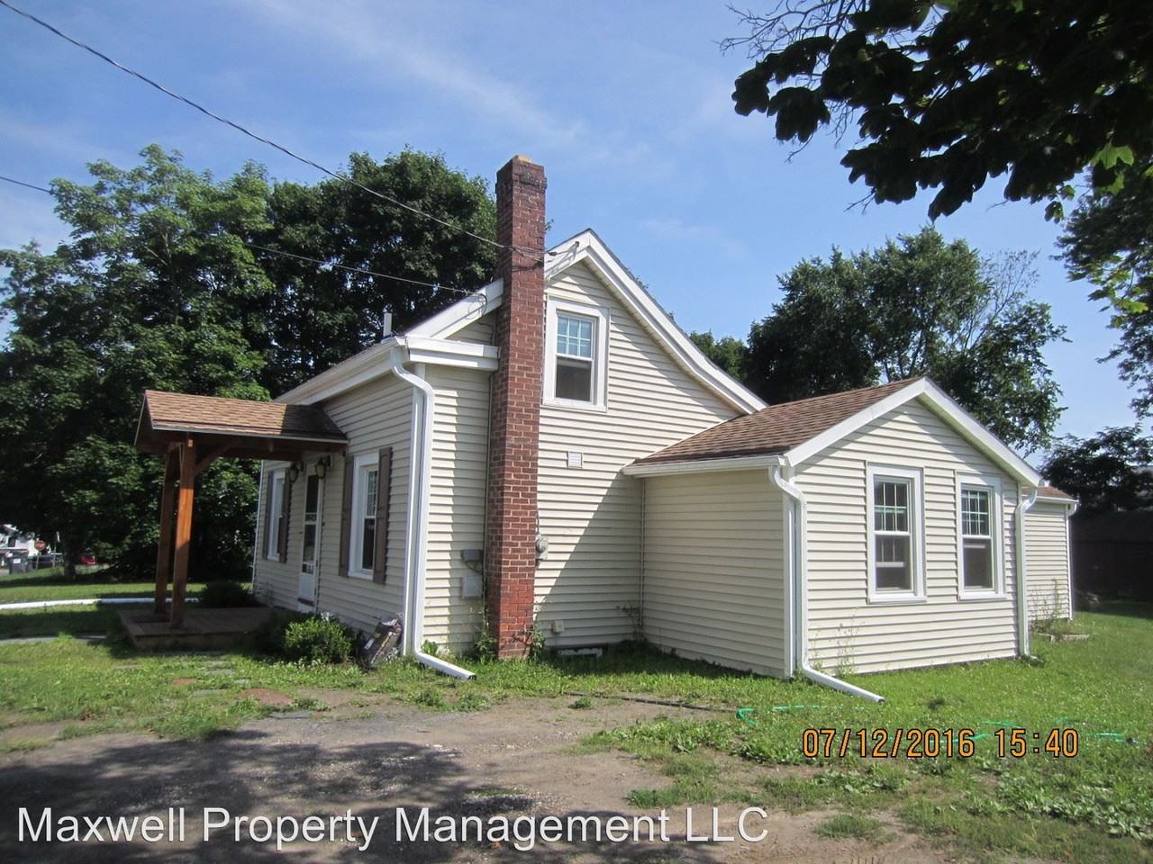 5 Lansing Rd - Photo 2 of 20