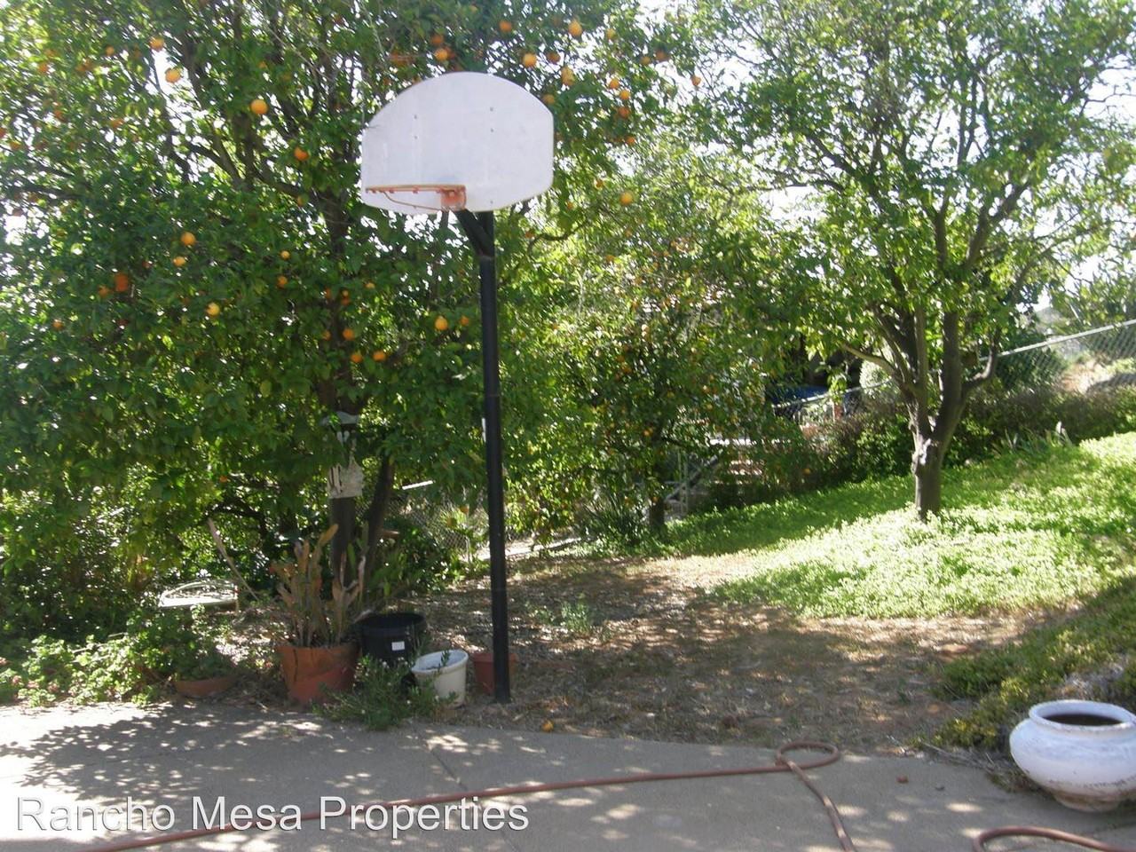 3337 Ryan Dr - Photo 2 of 10