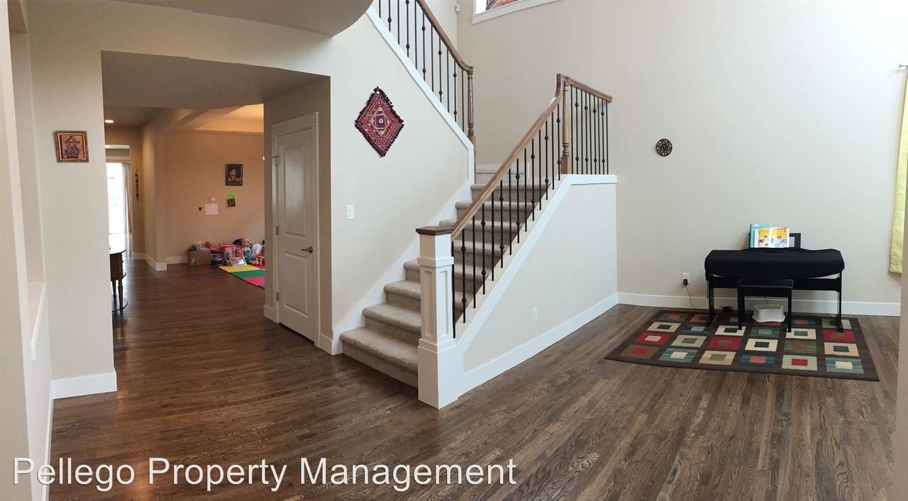 1827 273rd Pl SE - Photo 3 of 36