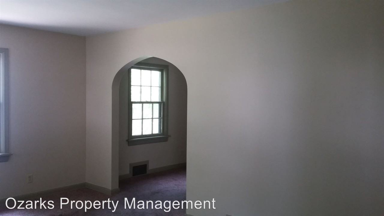 706 S McCann Ave - Photo 3 of 17