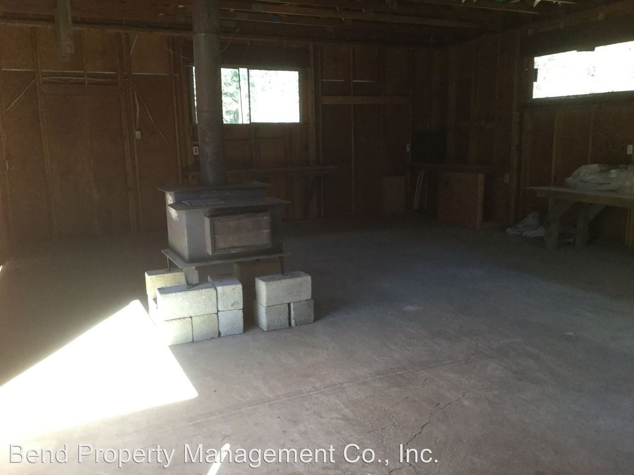 60153 Crater Rd - Photo 3 of 10