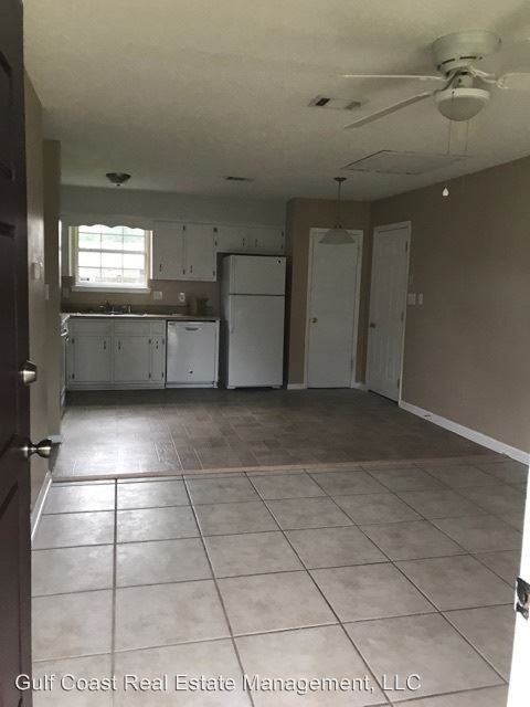7130 Balboa Dr - Photo 2 of 15