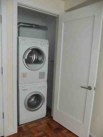 West 58th St 8th Ave #2B - Photo 4 of 5