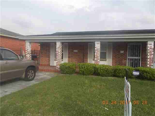 236 Glen Della Dr - Photo 2 of 7