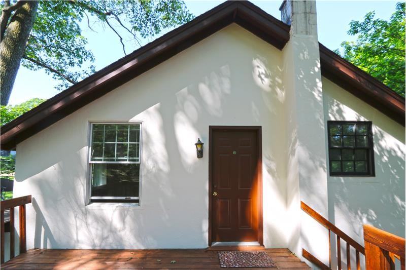 16 Cambridge Rd - Photo 3 of 18