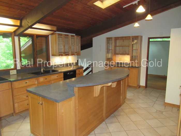 10310 3 Doctors Rd - Photo 3 of 32