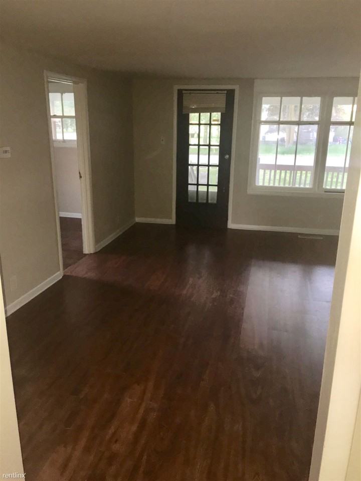 11630 Ebeling Rd - Photo 2 of 15