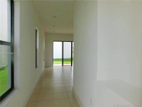 9861 W 34th Ave - Photo 2 of 8