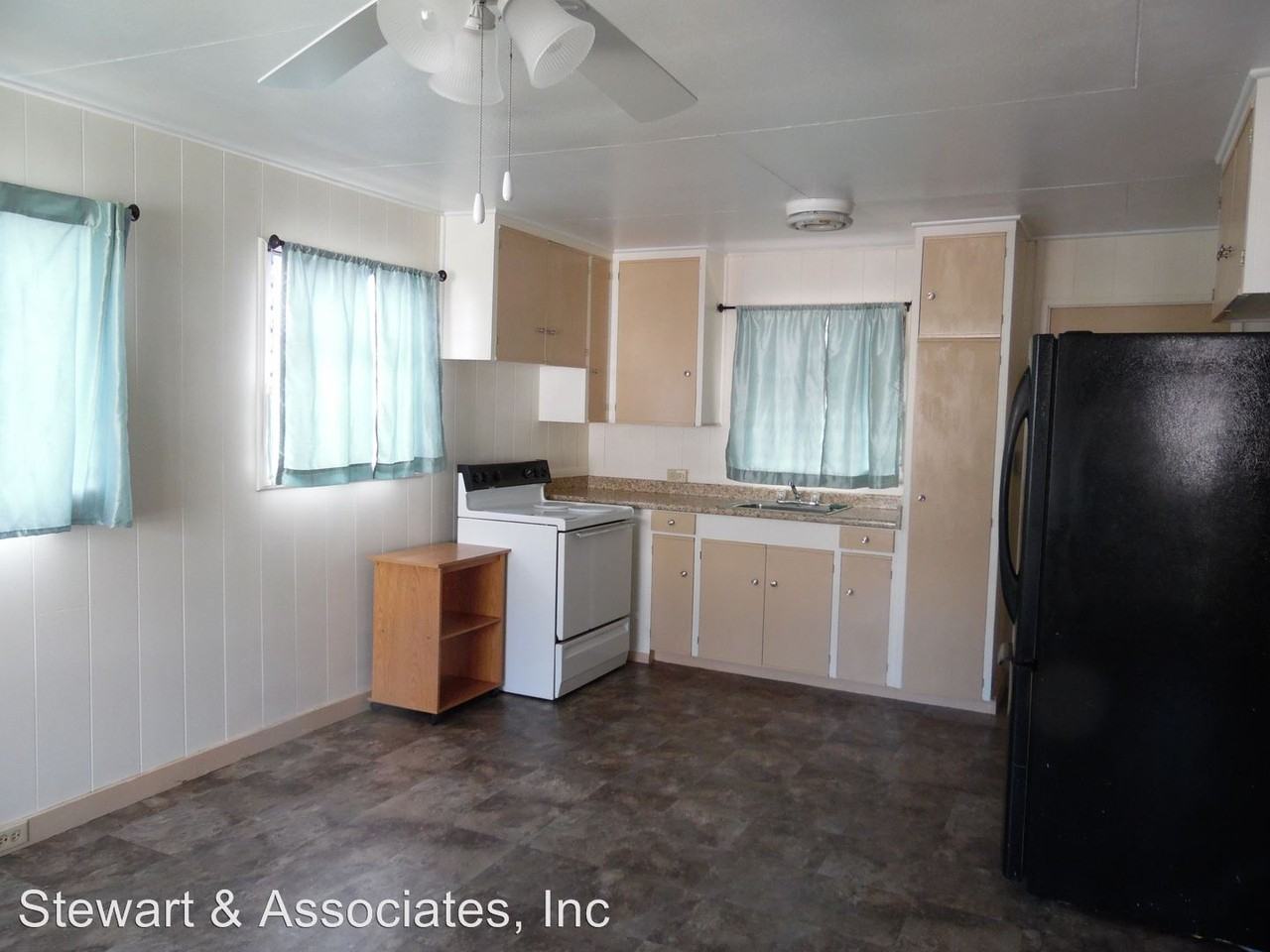 207 Naone St - Photo 3 of 9