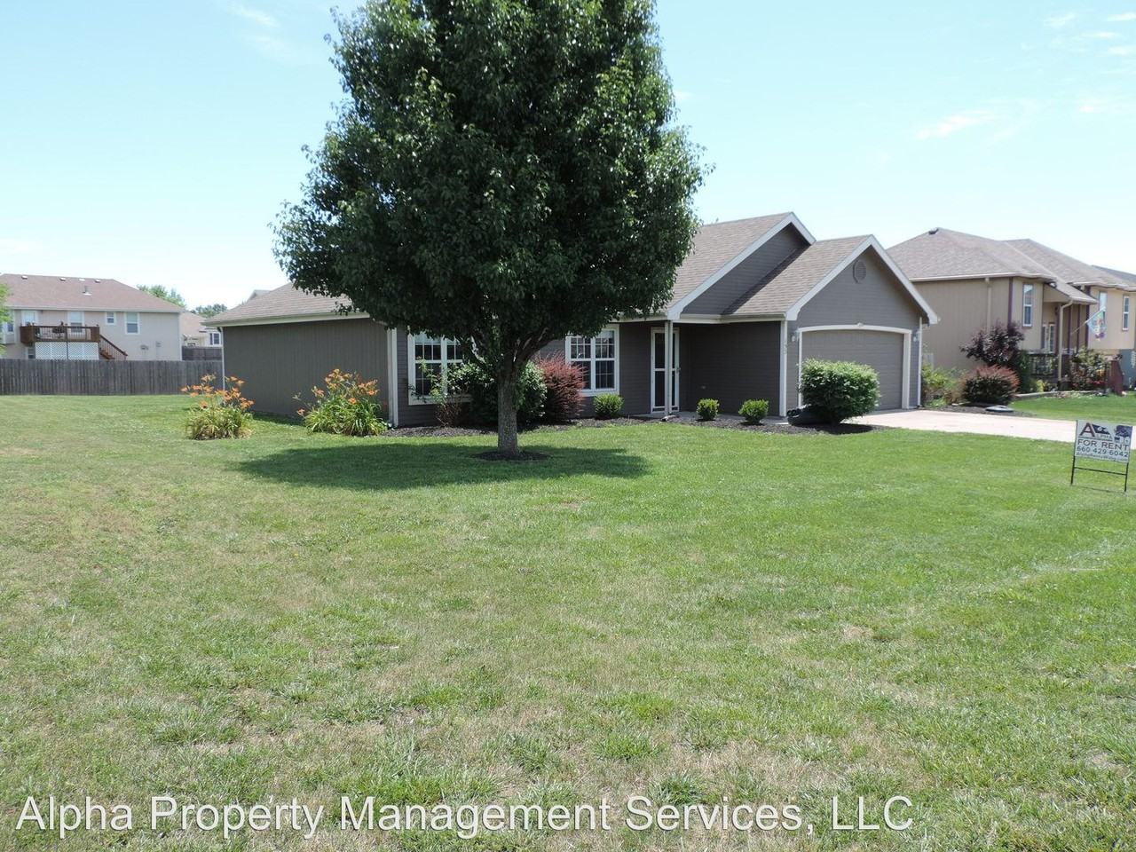 153 SE 1171st Rd - Photo 2 of 19