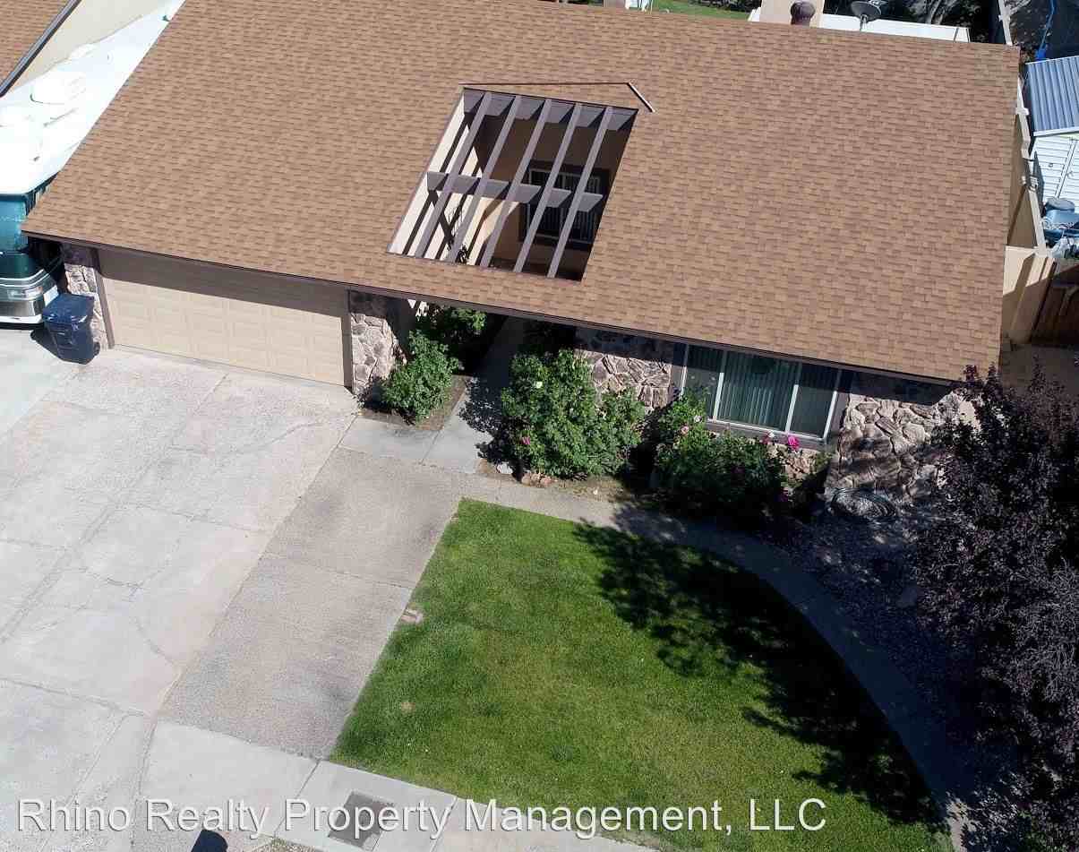 12520 Elyse Pl SE - Photo 3 of 29