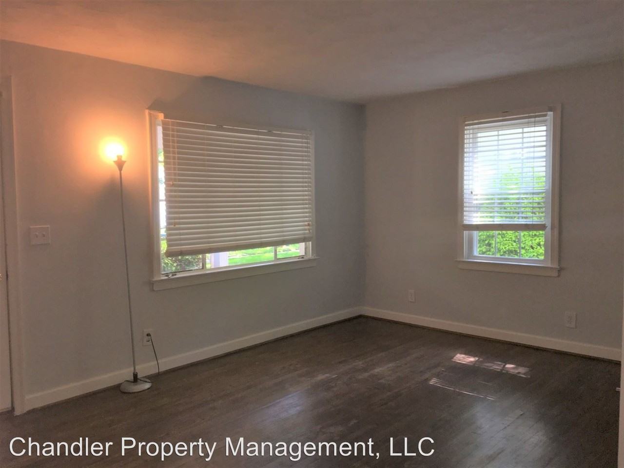 1304 Paul St - Photo 3 of 20