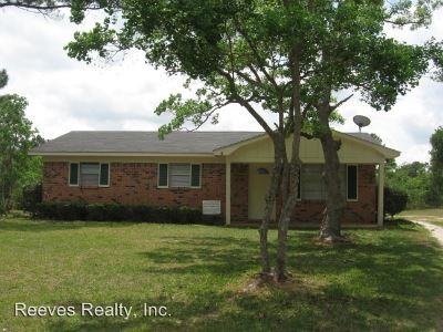 2476 Melanie Ct E - Photo 2 of 4