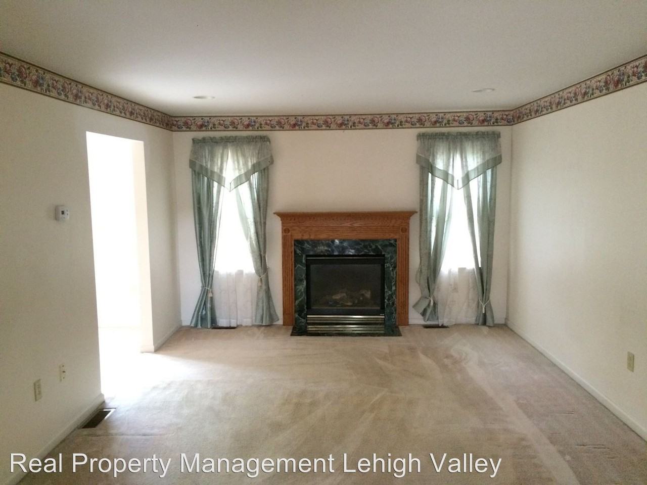 2560 Upper Way - Photo 3 of 15