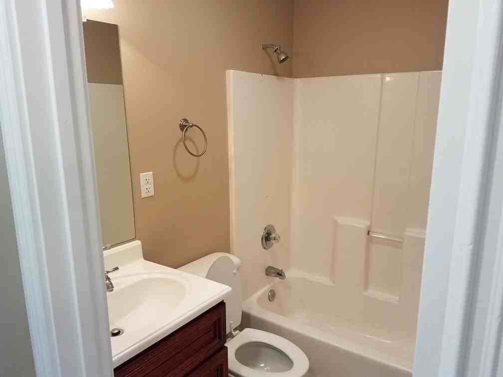 124 Madison Spring - Photo 2 of 3