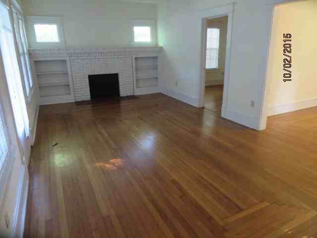 722 Woodward St - Photo 3 of 15