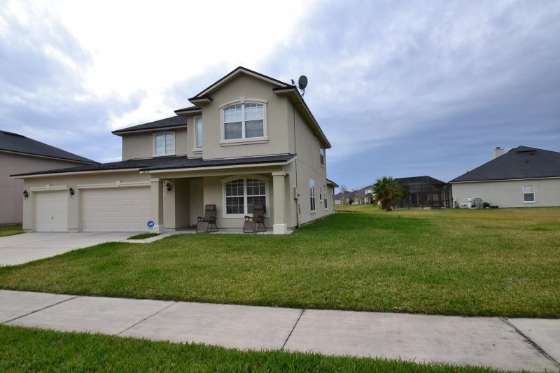 13117 Notre Dame Ln - Photo 2 of 25