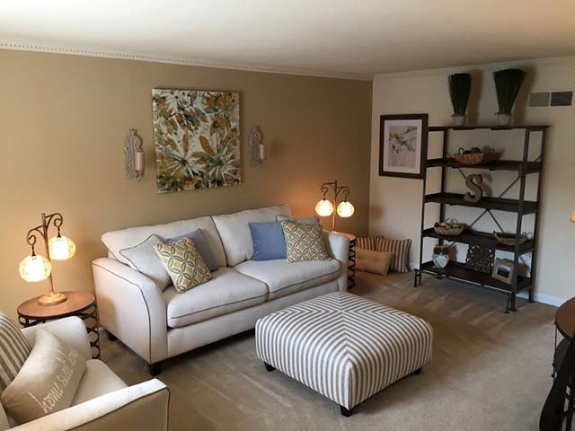 Sherwood Station - Photo 2 of 17