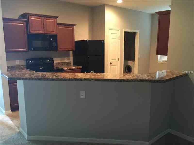 995 Krenson Woods Rd - Photo 2 of 8