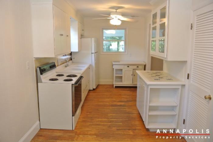 312 Cedar Ln - Photo 2 of 26