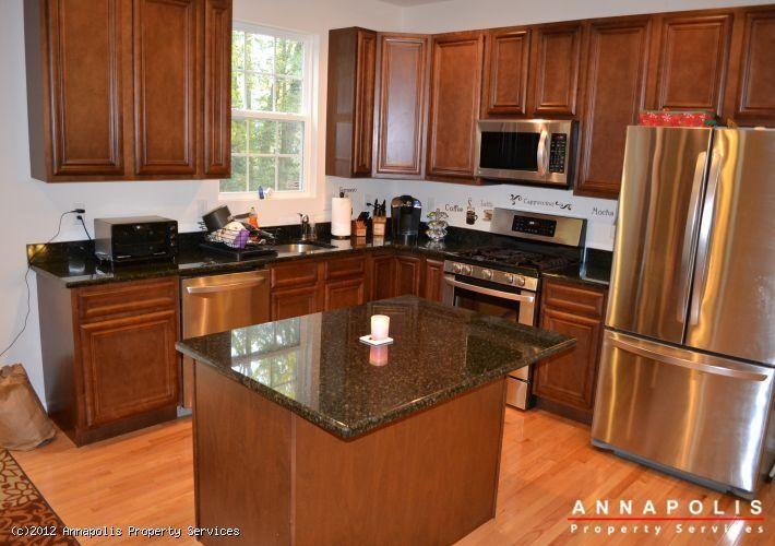 1405 James Way - Photo 3 of 29