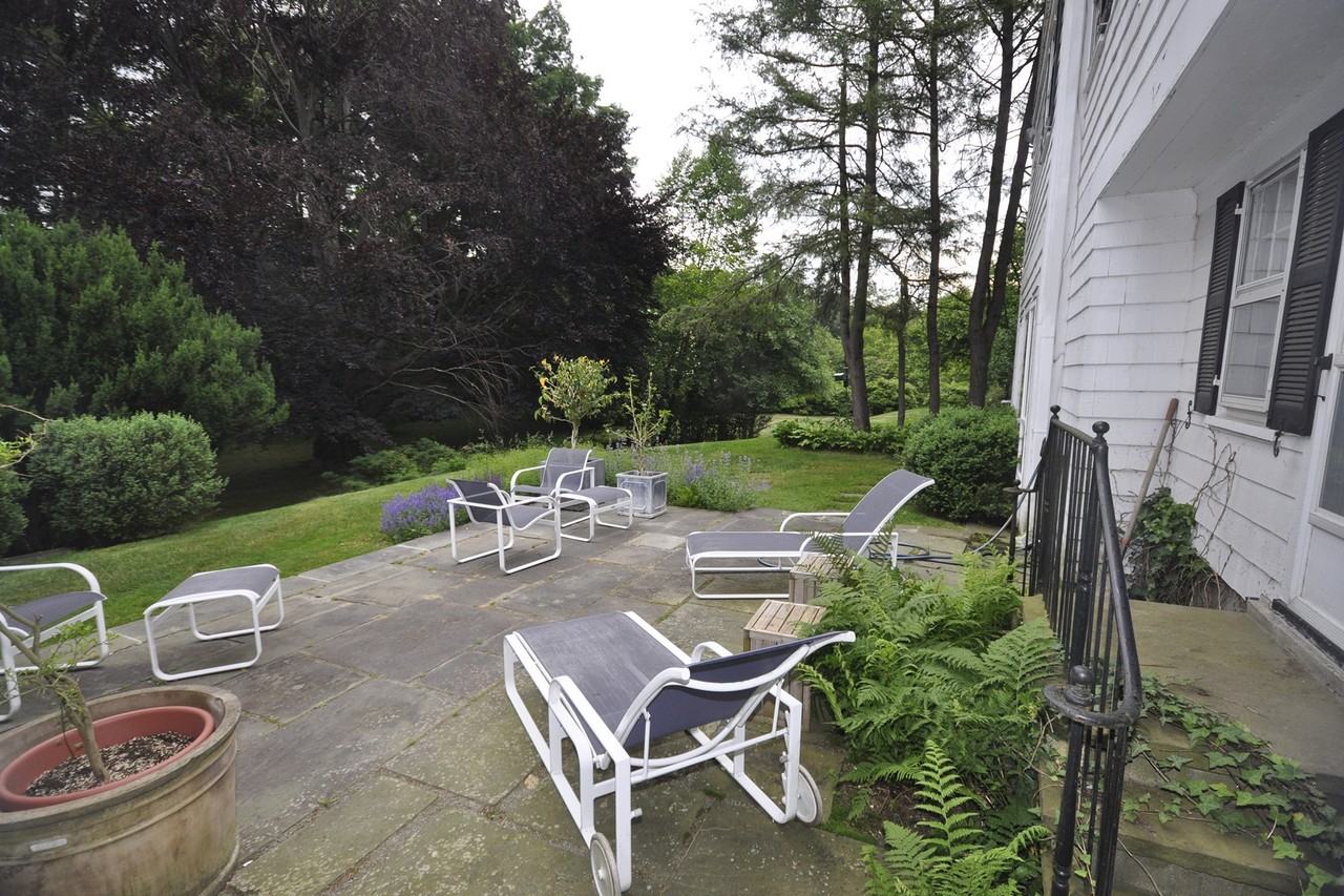 9 Oregon Rd - Photo 3 of 14