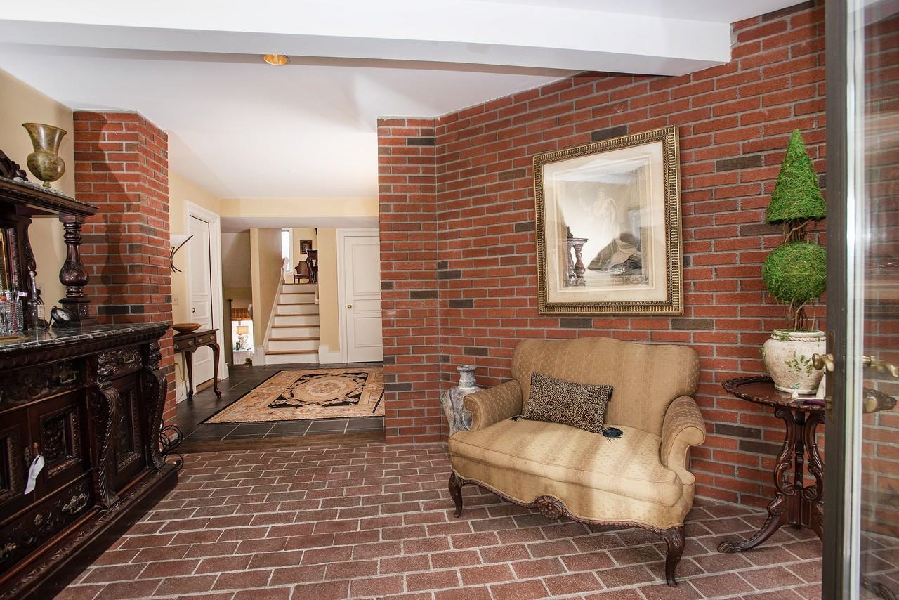 5 Thankful Bradley Rd - Photo 2 of 24