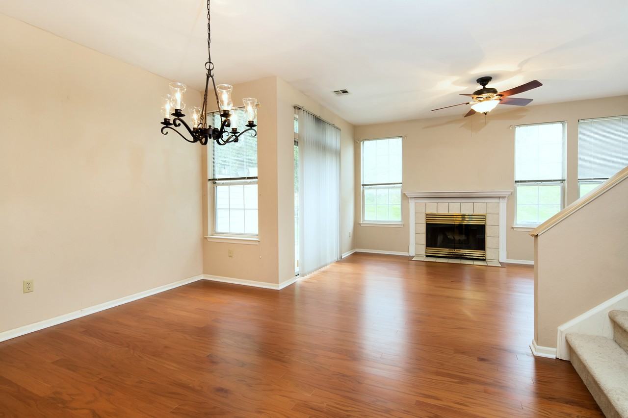 6 Mallard Ln - Photo 3 of 19