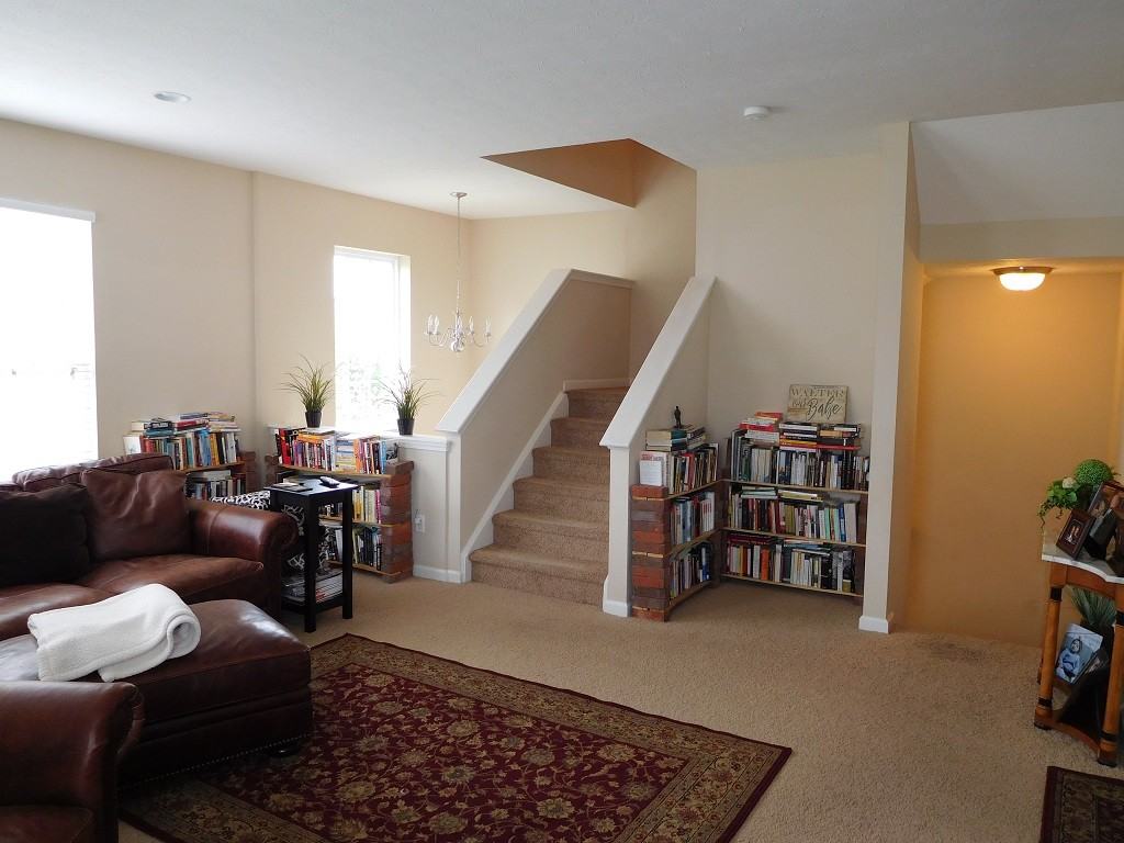 8233 Katrina Way - Photo 3 of 12