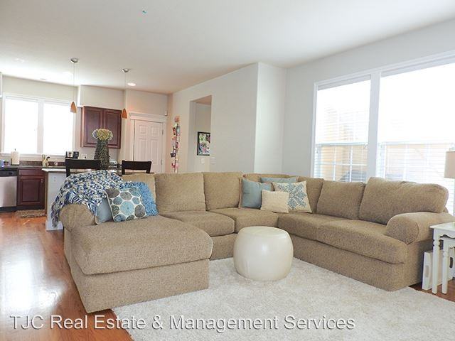 8728 E 25th Dr - Photo 2 of 21