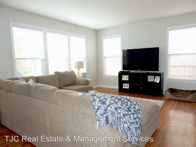 8728 E 25th Dr - Photo 3 of 21