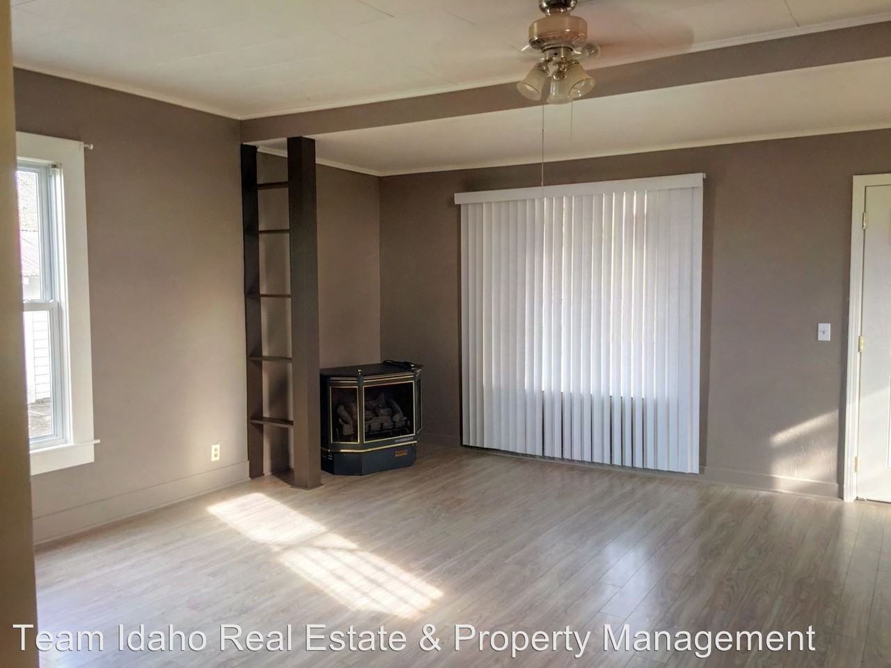 740 Cedar St - Photo 2 of 21